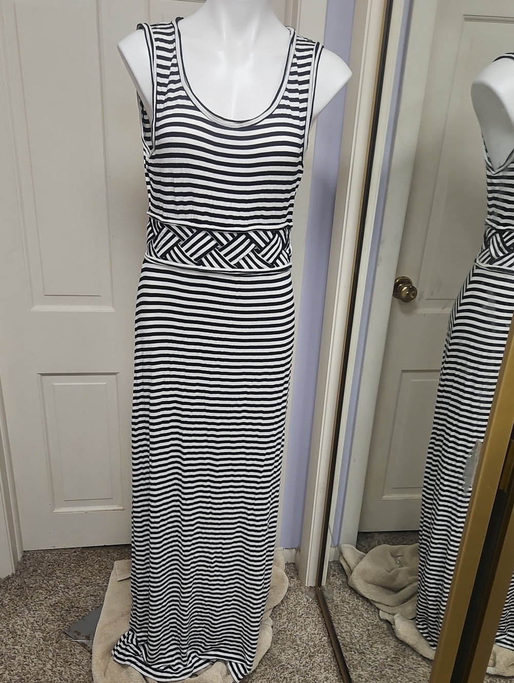 Max Edition Black & White Striped Sleeveless Maxi Dress